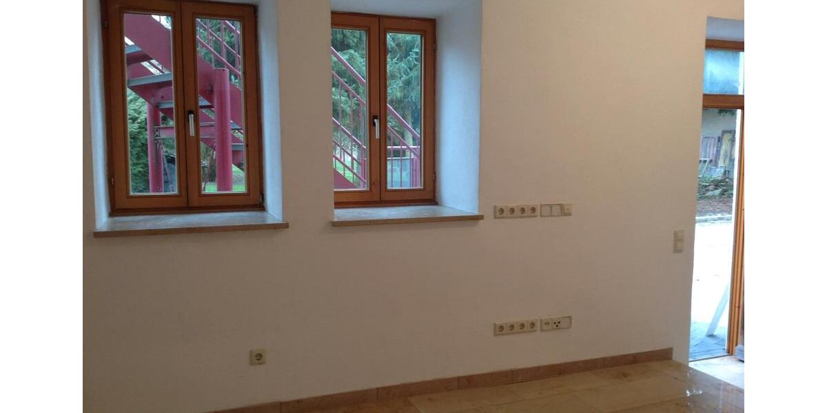 Erdgeschoßwohnung Roßbach - 2 Zimmer, 85 m&sup2;, 510&euro; | Angebot:26365015