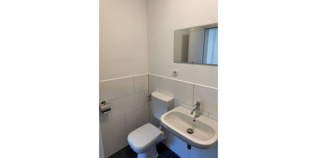 Gewerbeobjekt Giebelstadt - 2 Zimmer, 42 m&sup2;, 485&euro; | Angebot:25700089