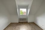 Dachgeschoßwohnung Wilhelmshaven Aldenburg - 3 Zimmer, 55 m&sup2;, 379&euro; | Angebot:26638051