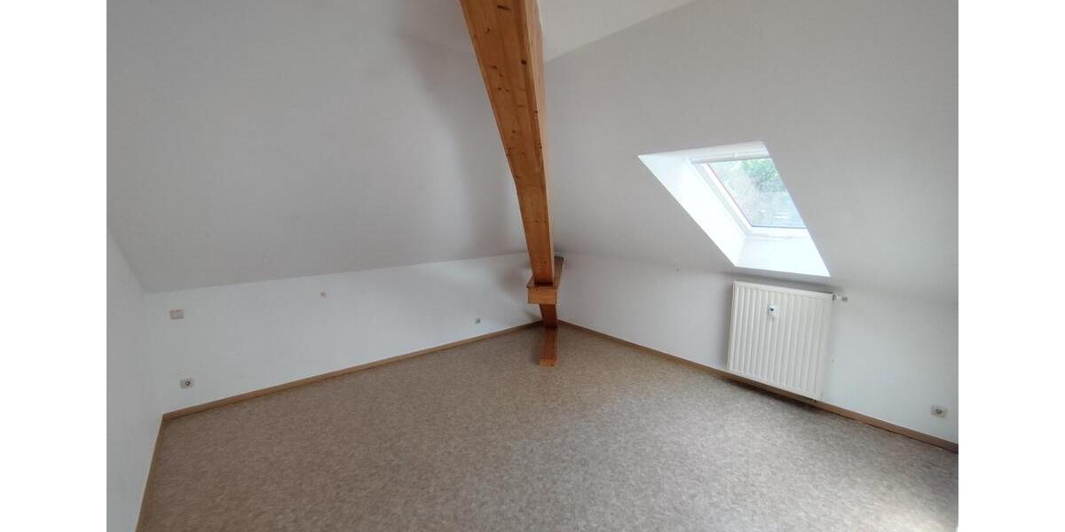 Dachgeschoßwohnung Neustadt an der Orla - 3 Zimmer, 69 m&sup2;, 470&euro; | Angebot:26530787
