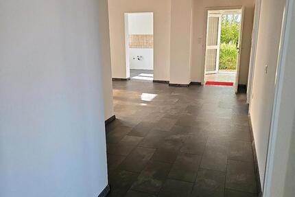 Wohnung Walldürn - 5 Zimmer, 105 m&sup2;, 750&euro; | Angebot:25282570