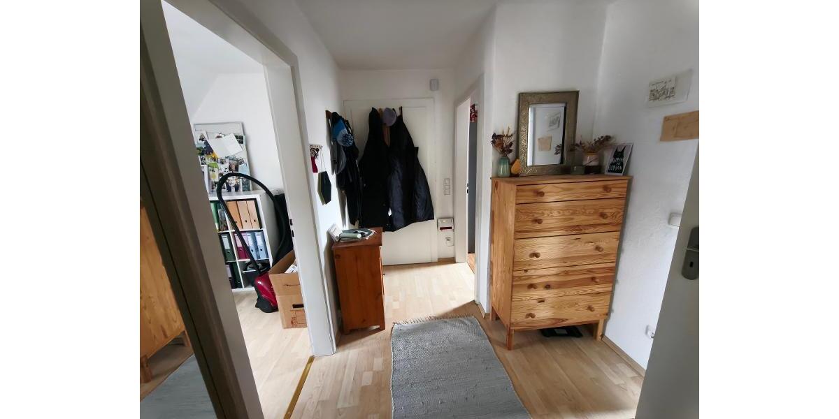 3 Zi. Wohnung im DG (2.OG) mit Stellplatz - Etagenwohnung Dechsendorf Dechsendorf | Angebot:26002016