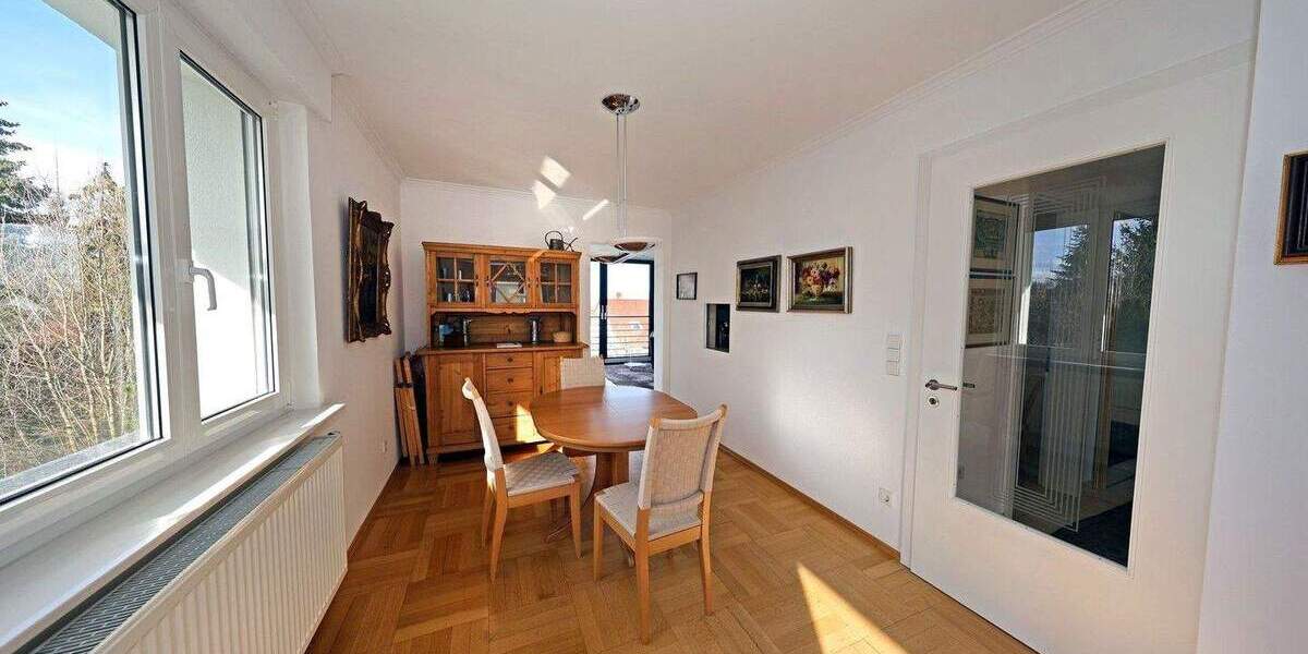Etagenwohnung Leinfelden-Echterdingen Leinfelden - 4 Zimmer, 110 m&sup2;, 2.000&euro; | Angebot:25840929