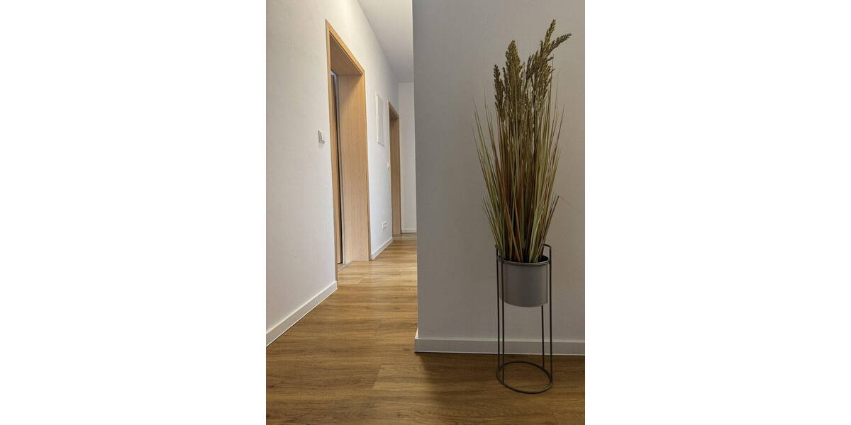 Etagenwohnung Durmersheim - 5 Zimmer, 158 m&sup2;, 2.200&euro; | Angebot:26730963
