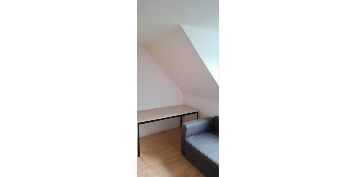 Dachgeschoßwohnung Wernau (Neckar) - 4 Zimmer, 70 m&sup2;, 1.830&euro; | Angebot:26320165