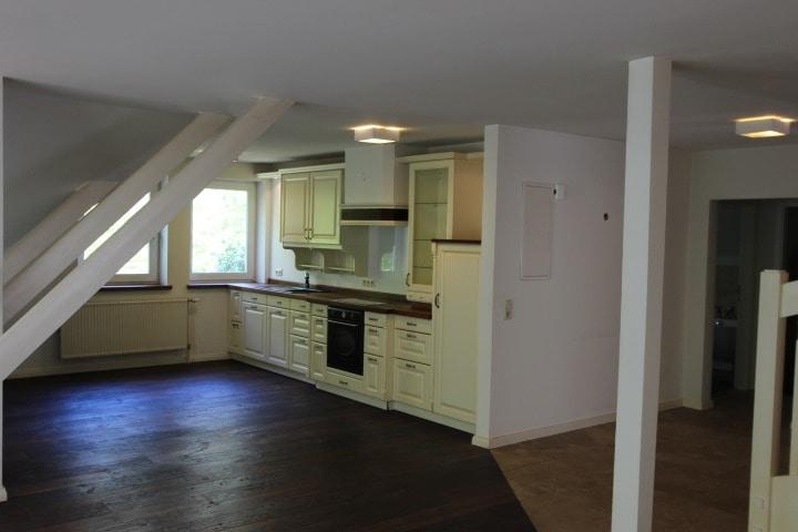 Dachgeschoßwohnung Leck - 3 Zimmer, 145 m&sup2;, 950&euro; | Angebot:26618427