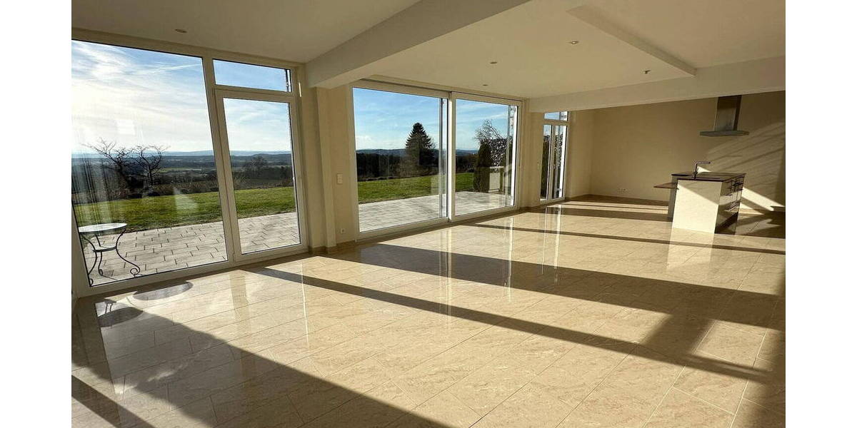 Terrassenwohnung Markdorf - 3 Zimmer, 152 m&sup2;, 2.600&euro; | Angebot:26583642