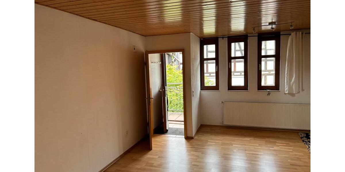 Etagenwohnung Weimar (Lahn) - 2 Zimmer, 50 m&sup2;, 400&euro; | Angebot:26491614