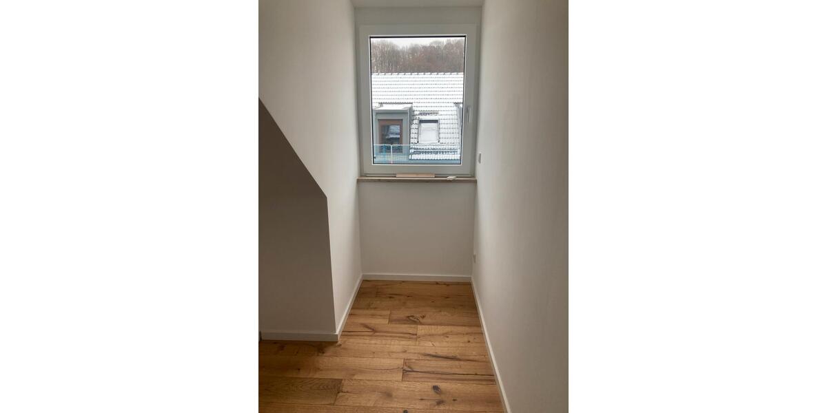 Etagenwohnung Ergoldsbach Langenhettenbach - 3 Zimmer, 86 m&sup2;, 1.000&euro; | Angebot:25366172