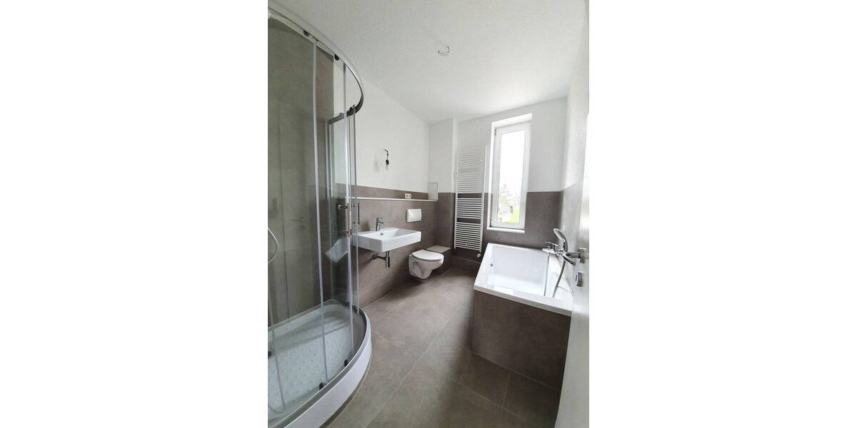 Etagenwohnung Velten Heidekrug - 2 Zimmer, 81 m&sup2;, 1.025&euro; | Angebot:26154500