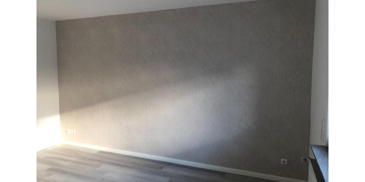 70 qm Wohnung mit Balkon, renoviert zu vermieten 6 zimmer