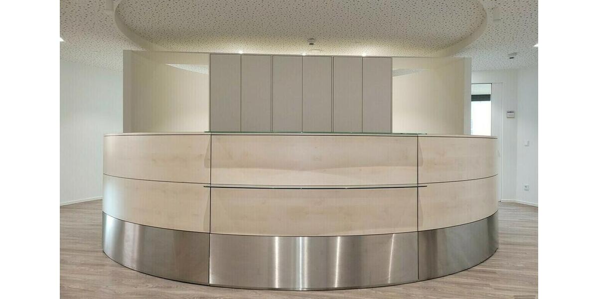 REPRÄSENTATIVE BÜRO- ODER PRAXISFLÄCHE IN FR-LANDWASSER! zimmer