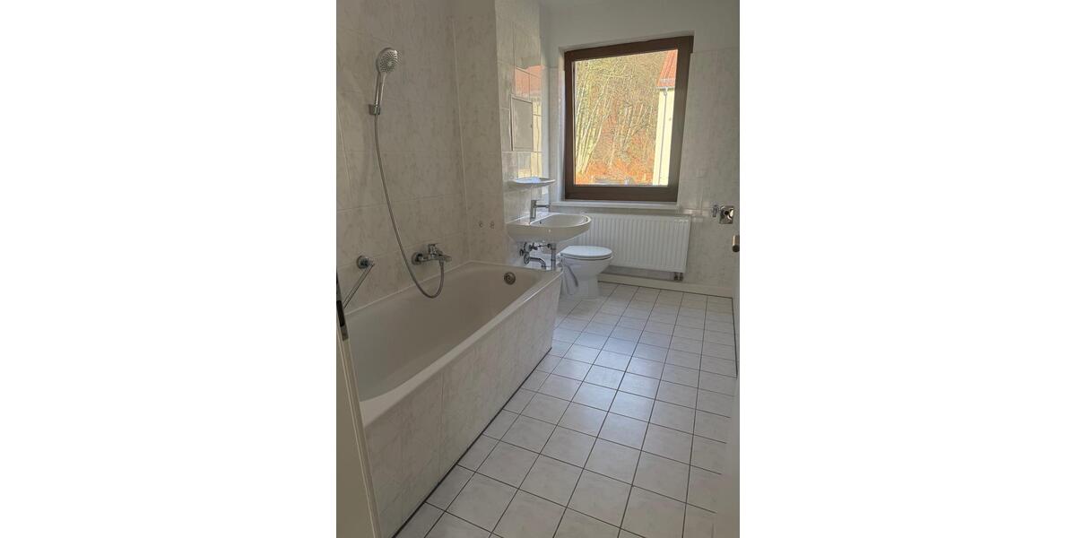 Etagenwohnung Bad Schandau - 4 Zimmer, 71 m&sup2;, 495&euro; | Angebot:25352444