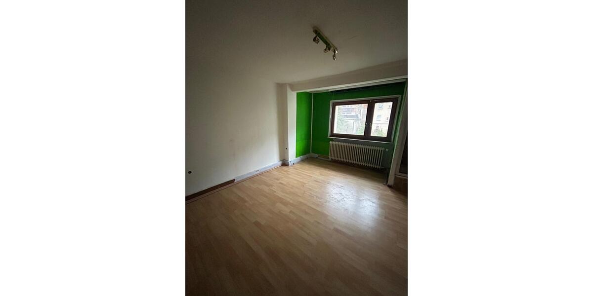 (Für Selbstrenovierer) 3 Freie 4-Zimmer-Wohnungen mit Balkon in Hagen zu vermieten 4 zimmer