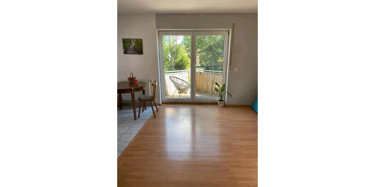 Dachgeschoßwohnung Eisfeld - 3 Zimmer, 69 m&sup2;, 550&euro; | Angebot:24654853