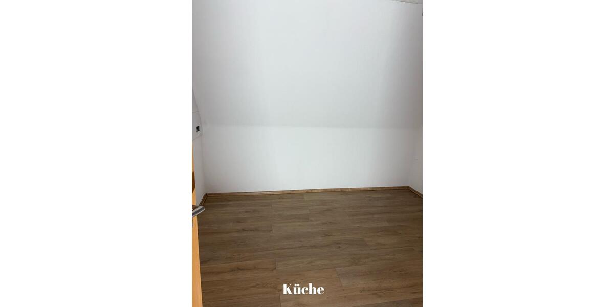 Dachgeschoßwohnung Celle - 2.5 Zimmer, 53 m&sup2;, 783&euro; | Angebot:24365358
