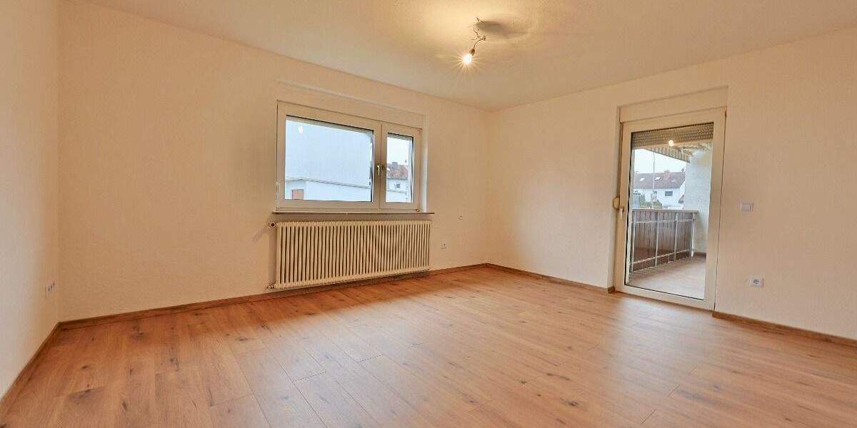 Etagenwohnung Erbach Ersingen - 3 Zimmer, 100 m&sup2;, 1.000&euro; | Angebot:24973933