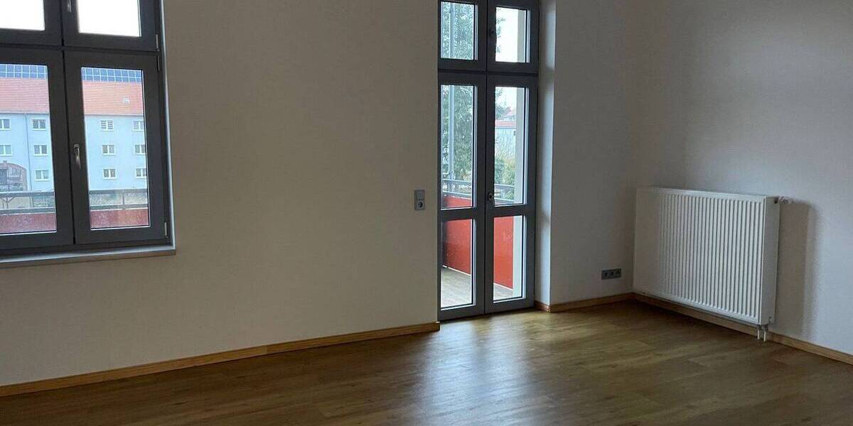 Etagenwohnung Rathenow Nordsiedlung - 3 Zimmer, 89 m&sup2;, 755&euro; | Angebot:26358321