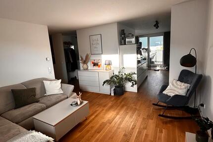 Wohnung Frankfurt am Main Kalbach - 4 Zimmer, 107 m&sup2;, 1.300&euro; | Angebot:26577817