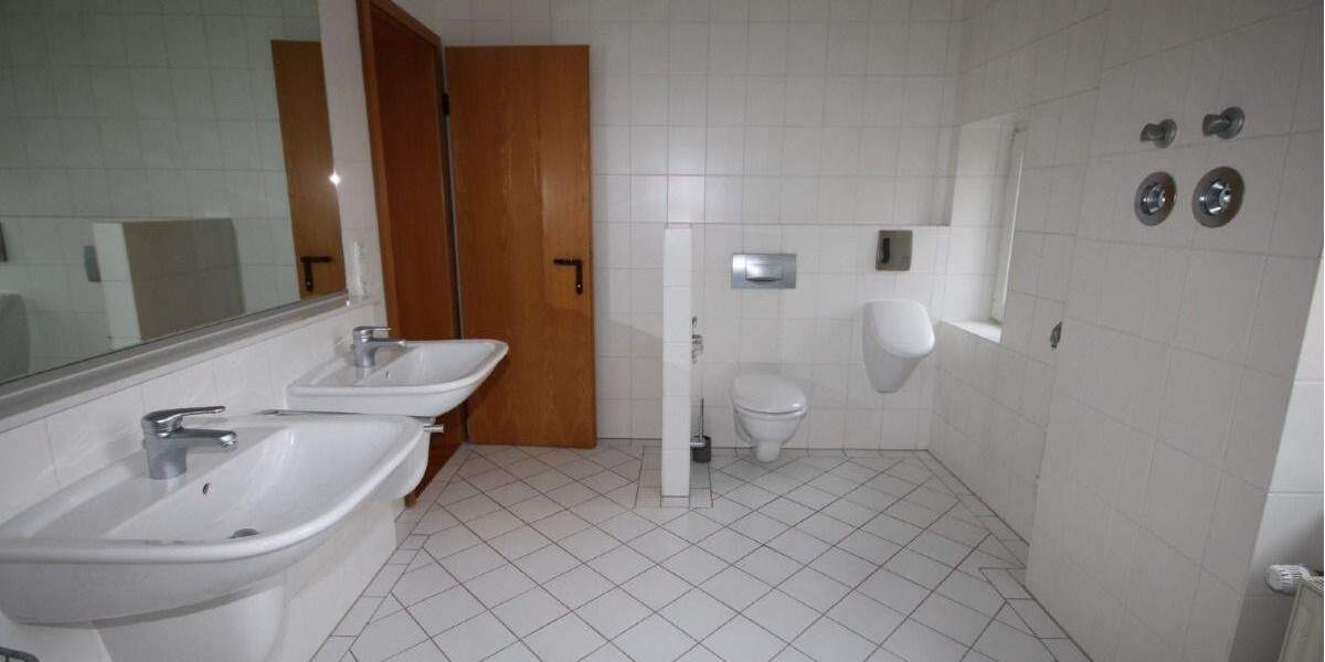 Etagenwohnung Frankfurt am Main Bornheim - 5 Zimmer, 145 m&sup2;, 2.550&euro; | Angebot:25110323