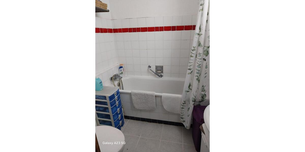 Erdgeschoßwohnung Meerbusch Necklenbroich - 4 Zimmer, 102 m&sup2;, 1.380&euro; | Angebot:24584390