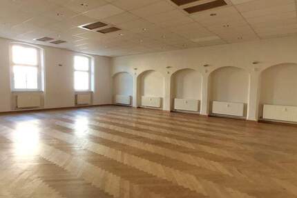 A+ LAGE - Große Gewerbefläche in der Altstadt von Bernau 2 zimmer