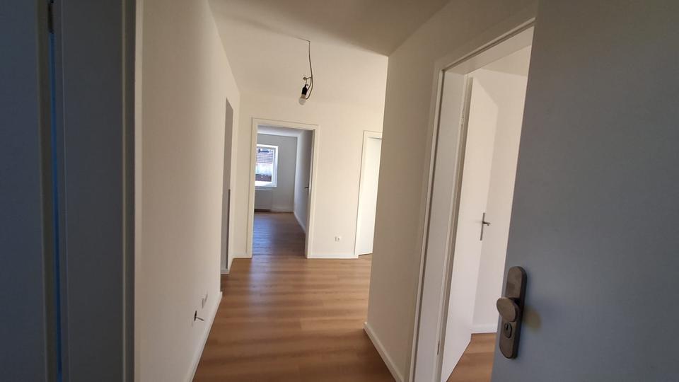 Dachgeschoßwohnung Handorf - 3 Zimmer, 77 m&sup2;, 910&euro; | Angebot:26272812