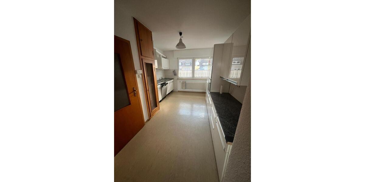 Großes, helles 23 m² Zimmer mit Balkon in 3er-WG (Neugründung) 1 zimmer