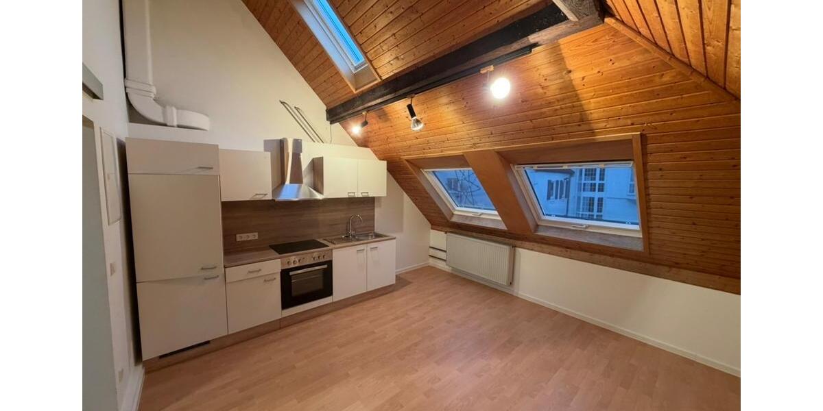 Dachgeschoßwohnung Homburg - 2 Zimmer, 65 m&sup2;, 690&euro; | Angebot:24717499