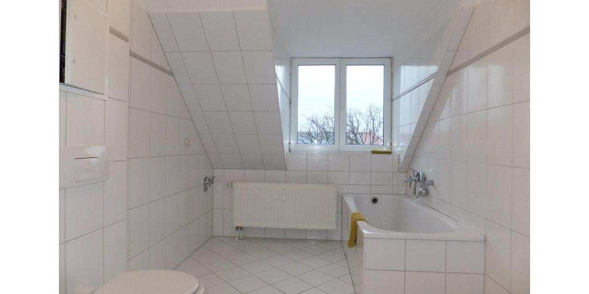 Dachgeschoßwohnung Bad Freienwalde (Oder) - 3 Zimmer, 71 m&sup2;, 533&euro; | Angebot:24520950