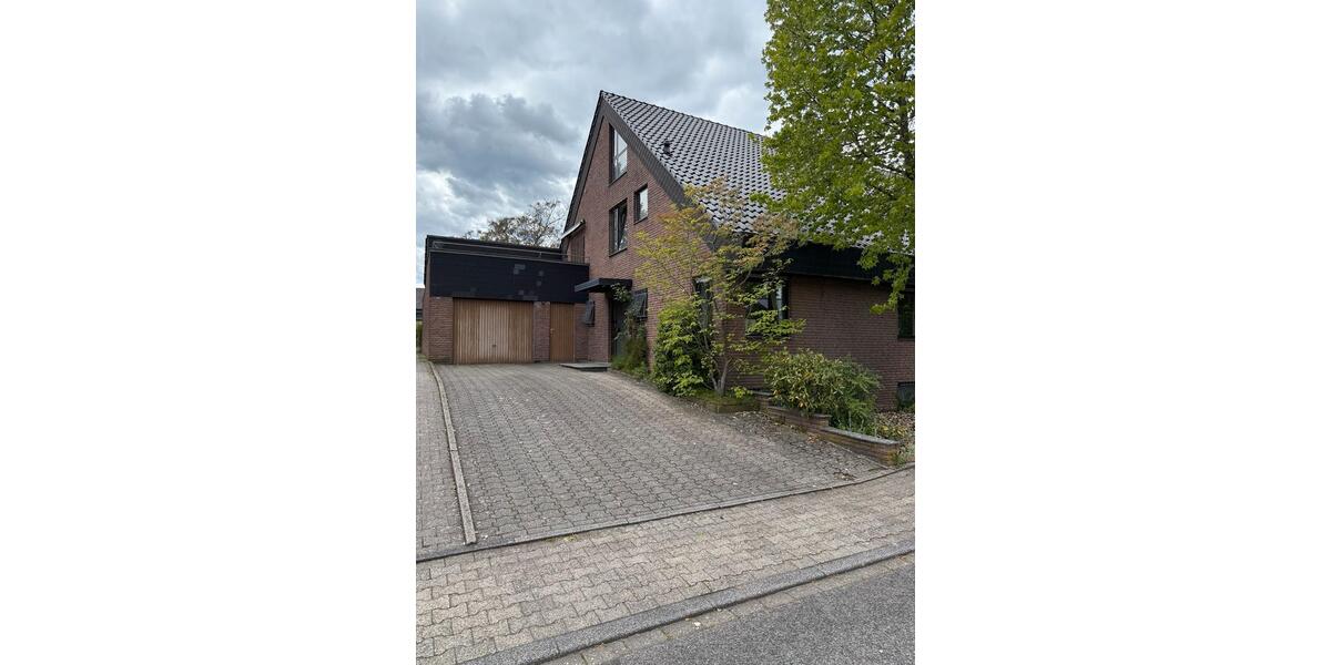 Etagenwohnung Schwalmtal - 3 Zimmer, 100 m&sup2;, 1.200&euro; | Angebot:26635286