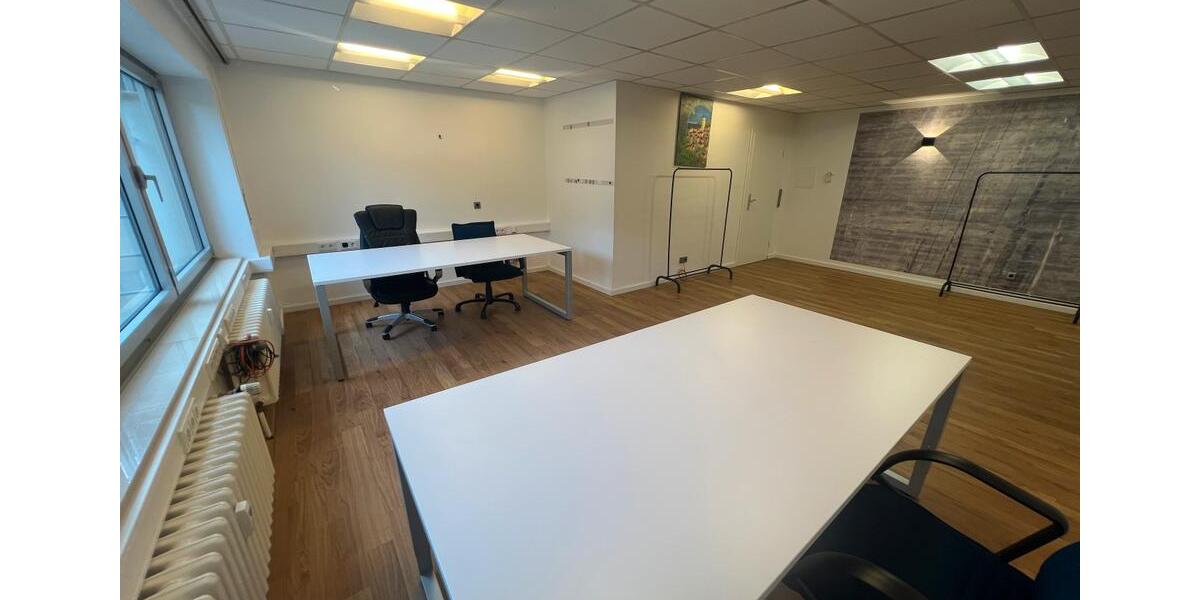 Gewerbe Immobilie Studio Praxis Büro Handwerk Lagerfläche Raum zimmer