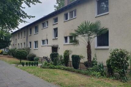 Zum 01.01.26 - schicke 2-Zimmer-Wohnung, Einbauküche zur Übernahme zimmer