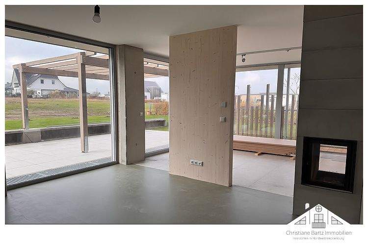 Doppelhaushälfte Wismar Wendorf - 5 Zimmer, 160 m&sup2;, 2.400&euro; | Angebot:24040572