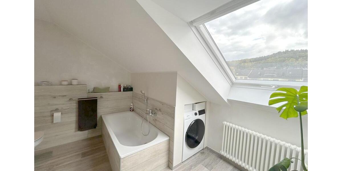 Etagenwohnung Kenn - 2 Zimmer, 87 m&sup2;, 1.180&euro; | Angebot:26006100