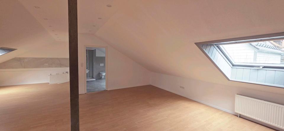 Dachgeschoßwohnung Saarbrücken Dudweiler - 1 Zimmer, 60 m&sup2;, 440&euro; | Angebot:26256159