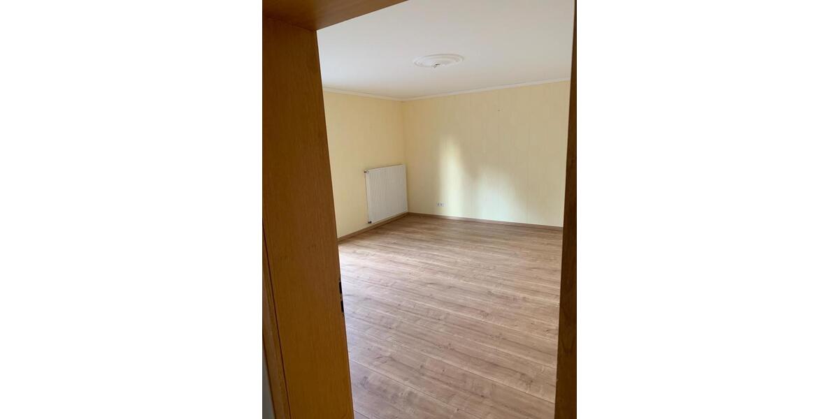 Doppelhaushälfte Moringen - 5 Zimmer, 146 m&sup2;, 950&euro; | Angebot:24731470