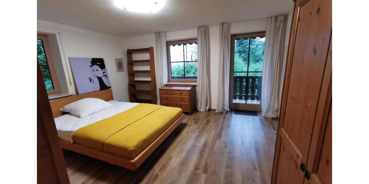 Etagenwohnung Kollnburg - 3 Zimmer, 82 m&sup2;, 650&euro; | Angebot:26578640