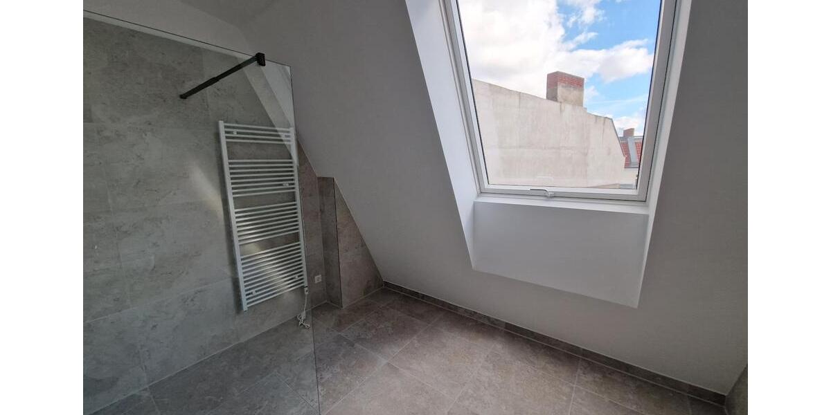Dachgeschoßwohnung Berlin Mitte - 3 Zimmer, 89 m&sup2;, 1.639&euro; | Angebot:23397972