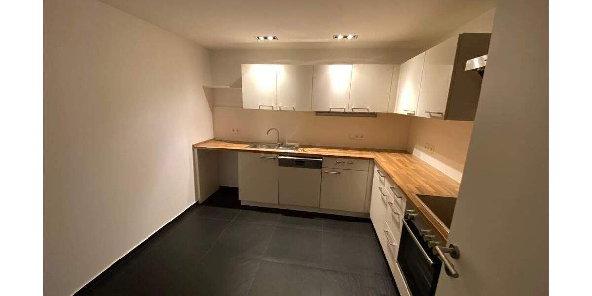 Etagenwohnung Erfurt Löbervorstadt - 2 Zimmer, 66 m&sup2;, 765&euro; | Angebot:25735533