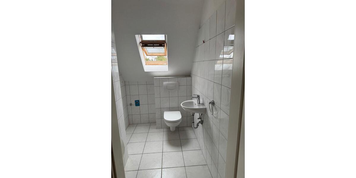 Dachgeschoßwohnung Bottrop Batenbrock - 3 Zimmer, 62 m&sup2;, 750&euro; | Angebot:25056413