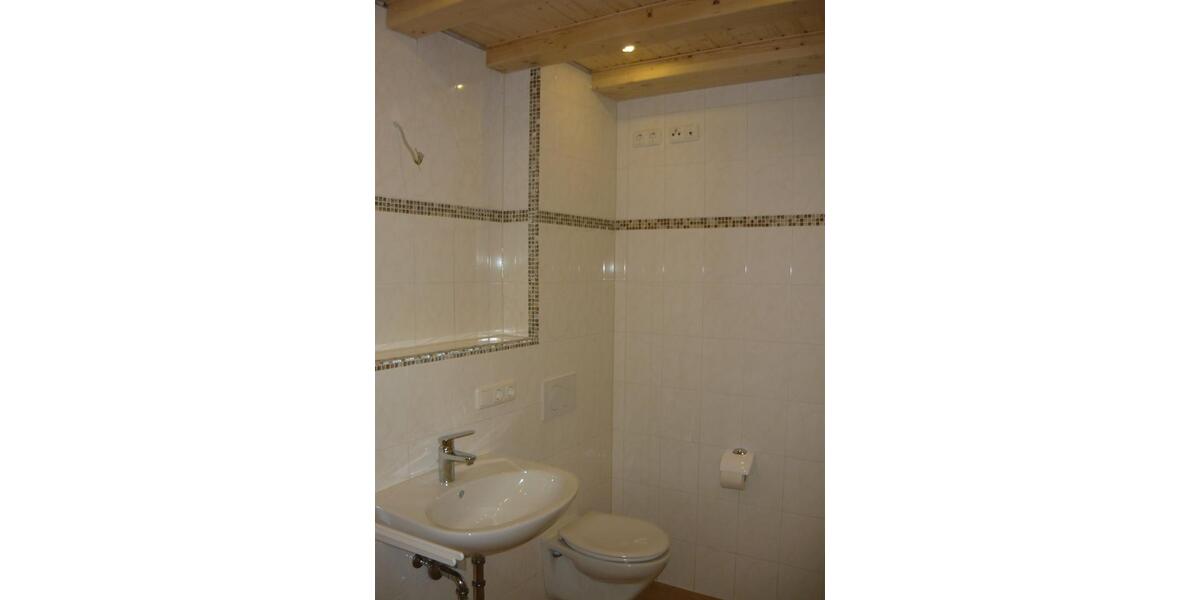 Wohnen auf Zeit Pfaffing - 1 Zimmer, 118 m&sup2;, 592&euro; | Angebot:25969745