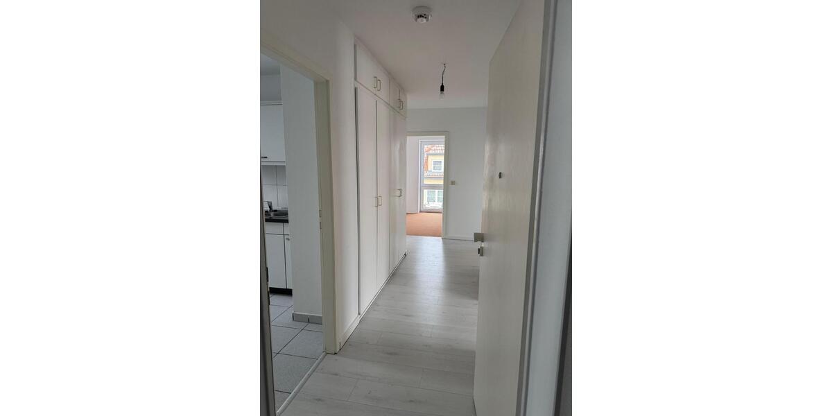 Etagenwohnung Schönefeld - 3 Zimmer, 72 m&sup2;, 932&euro; | Angebot:24788134