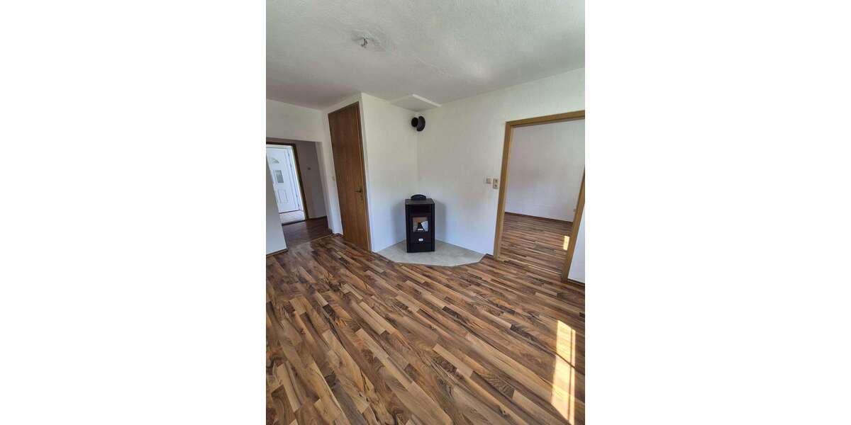 Einfamilienhaus Tittmoning - 3.5 Zimmer, 1.095&euro; | Angebot:27359357
