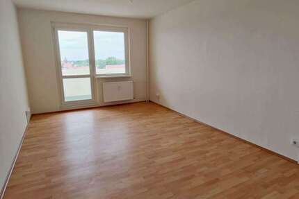 Wohnung zum Mieten in Rötha 390 € 62 m²