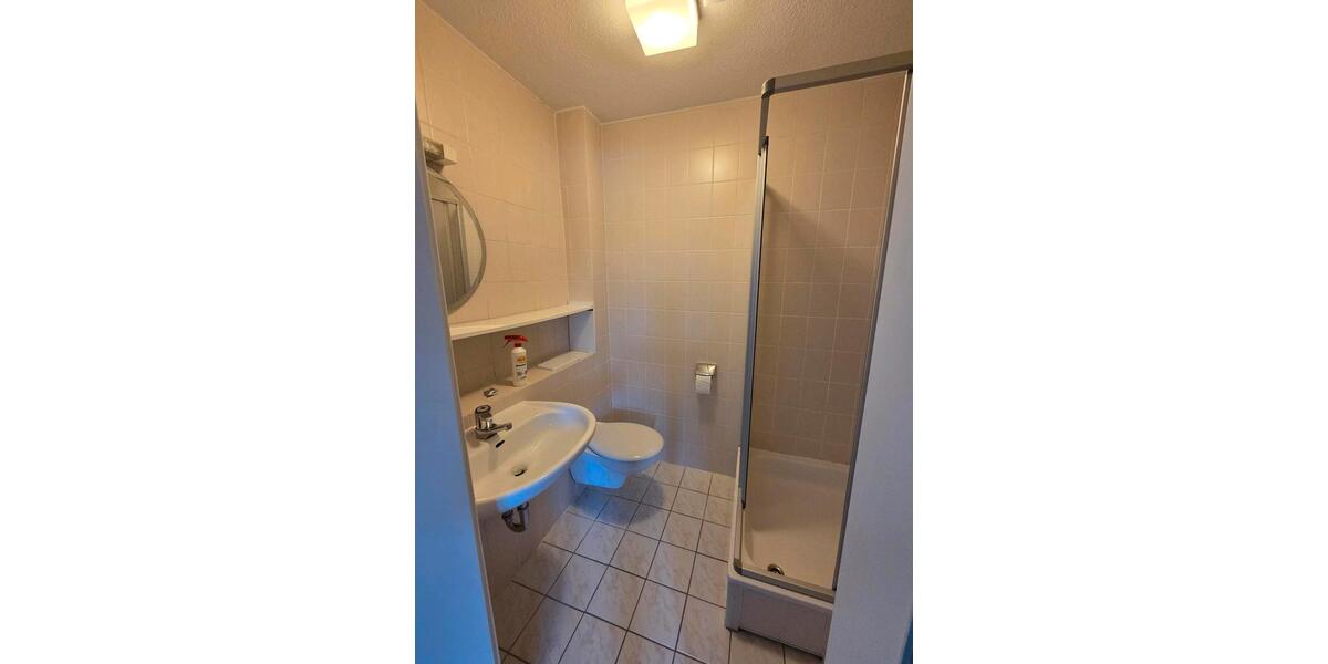 Etagenwohnung Bernburg (Saale) - 1 Zimmer, 12 m&sup2;, 300&euro; | Angebot:25209270
