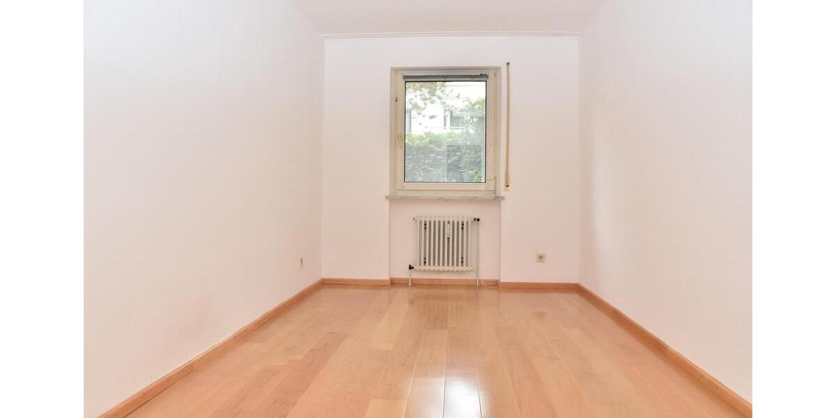 Erdgeschoßwohnung München Giesing - 3 Zimmer, 117 m&sup2;, 2.150&euro; | Angebot:25918685