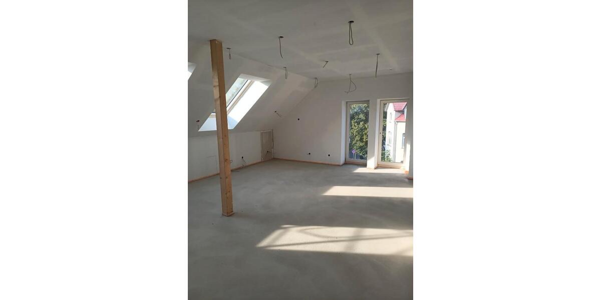 Etagenwohnung Senftenberg - 4 Zimmer, 124 m&sup2;, 12&euro; | Angebot:25991678