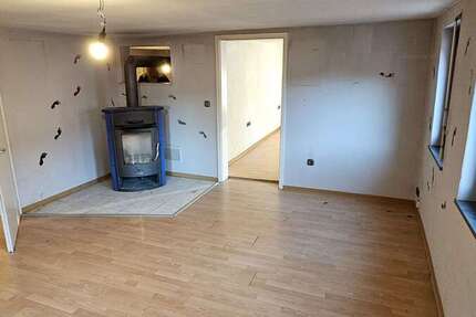 Haus Mühlacker - 8 Zimmer, 252 m&sup2;, 1.950&euro; | Angebot:24025767