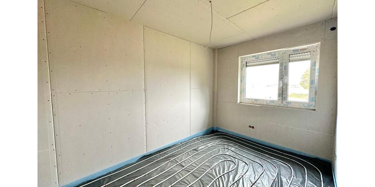 Rastede - Im Göhlen: Neubau-Reihenendhaus mit Einbauküche als Erstbezug 5 zimmer